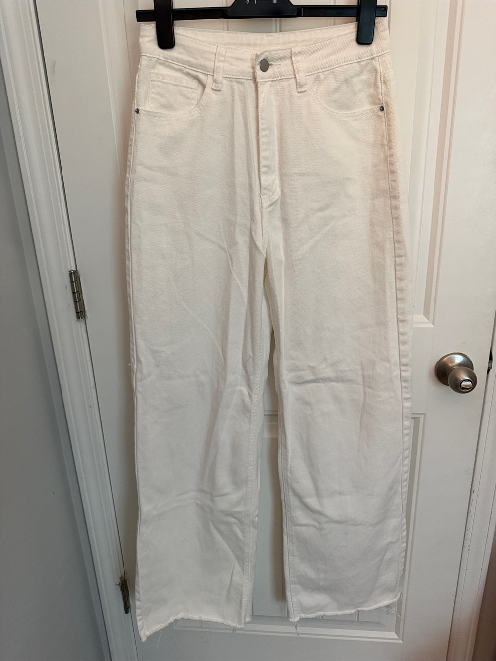 White Wide-Leg Women's Jeans